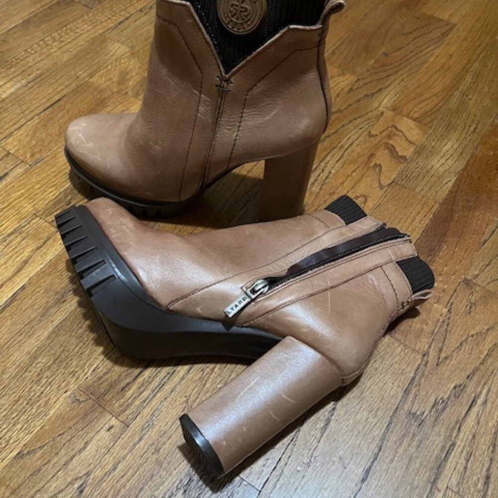 Womens Size 7 Boots